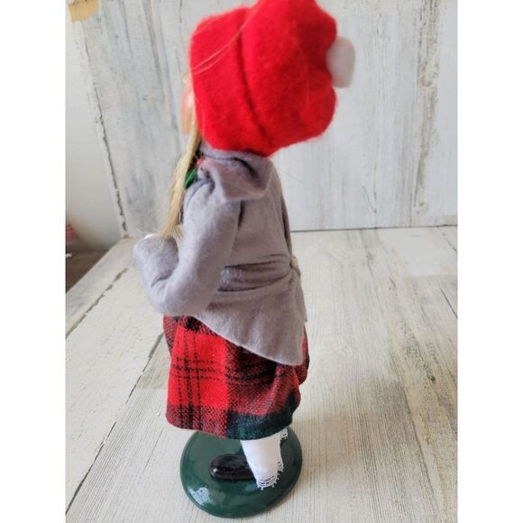 Byers choice girl pail bucket Victorian caroler 1994 blonde Xmas - Picture 3 of 8